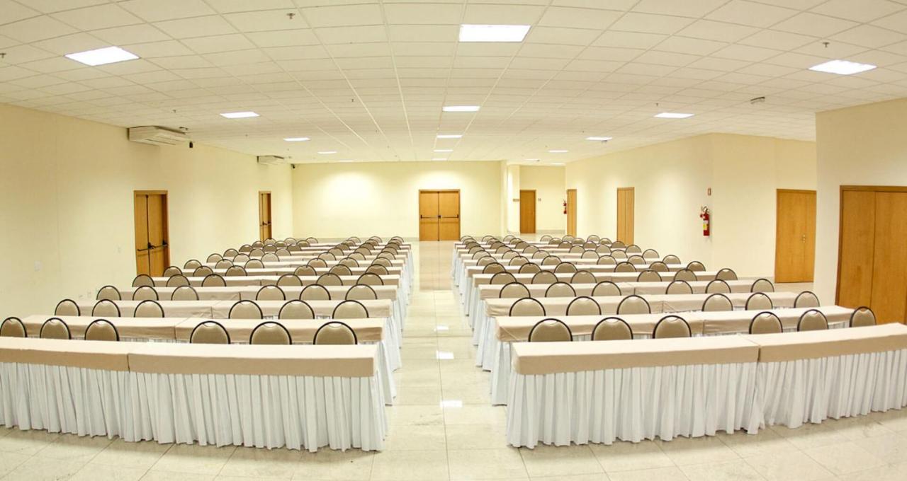 Via Caldas Suites Le Jardin Caldas Novas Εξωτερικό φωτογραφία